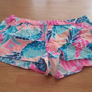 Lilly Pulitzer Run Around Shorts